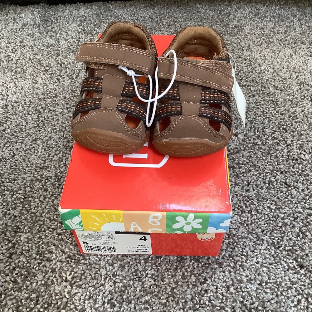 Wonder Kids - Infant Size 2 Sandals